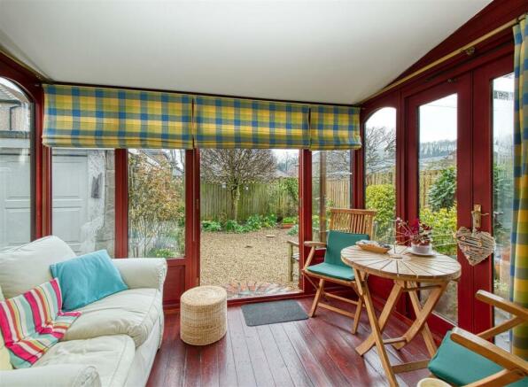 Garden room doors open.jpg