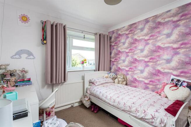 3 bed Semi-Detached for sale Image 11