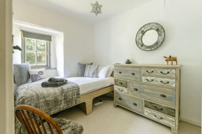 3 bed Semi-Detached for sale Image 11