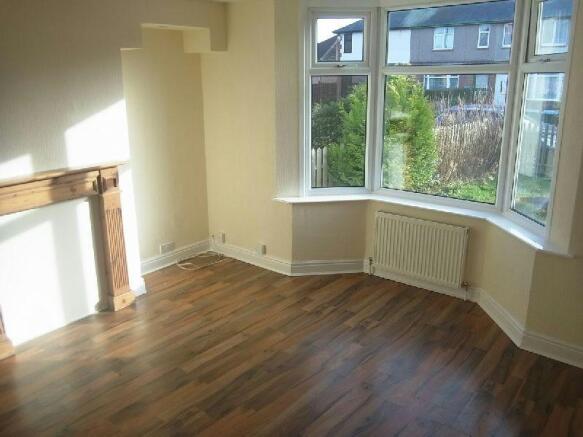 FRONT LOUNGE
