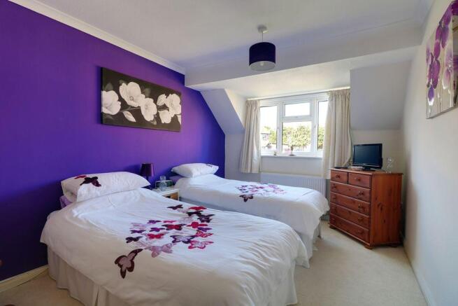 Bedroom 2 (Double)