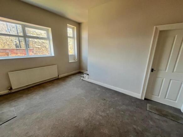 2 bed House for sale Image 12