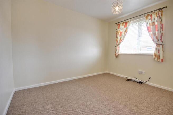 3 bed Semi-Detached for sale Image 5