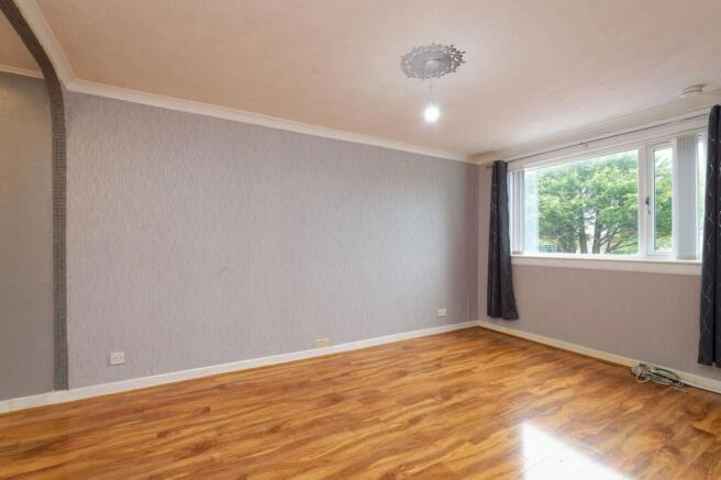 33 Hillpark Rise, Kilwinning, KA13 6QR photo 4