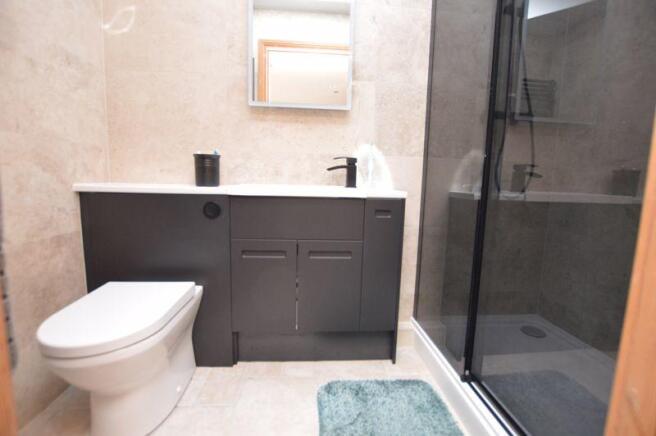 Ensuite