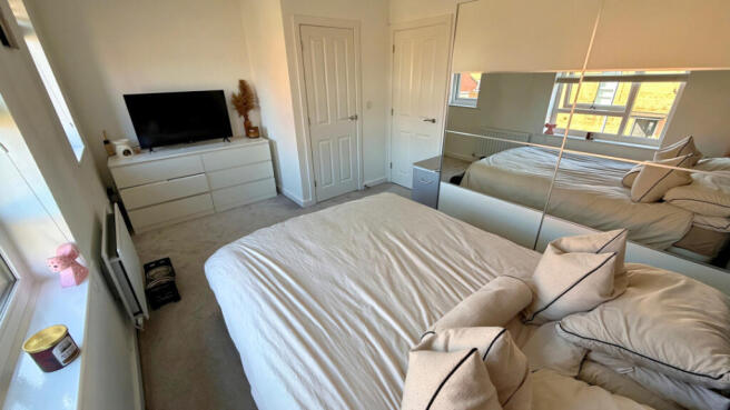 2 bed Semi-Detached for sale Image 7