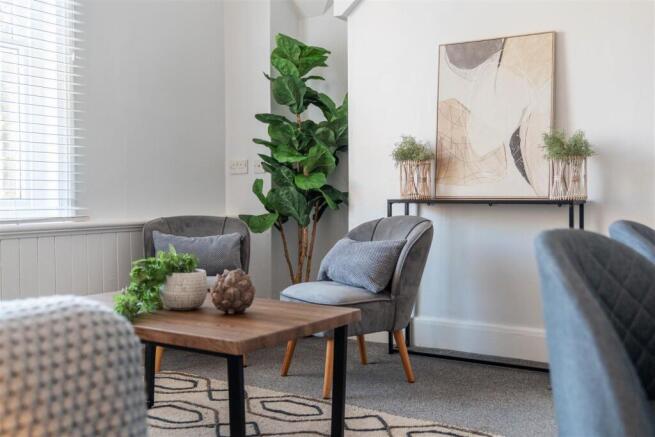 Living Room-6.jpg