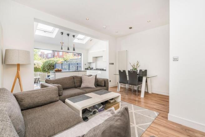 Highfield Road, Isleworth, TW7 photo 4