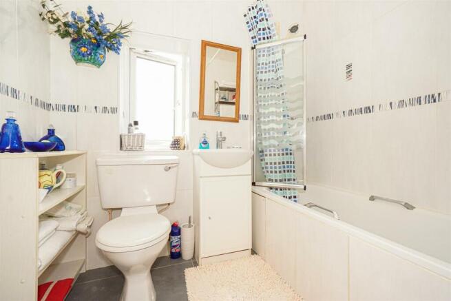 188 Sedlescombe Road North (54)_ Alto.jpg