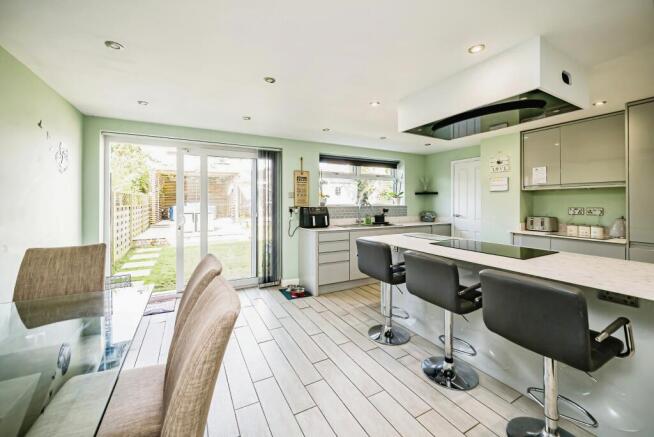 Kitchen / Diner
