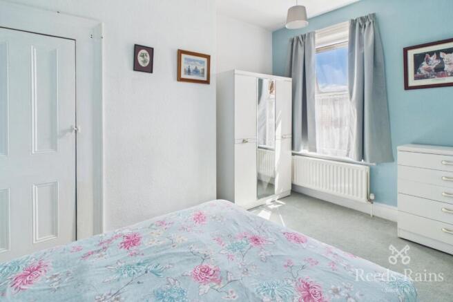 3 bed Terraced for sale Image 5