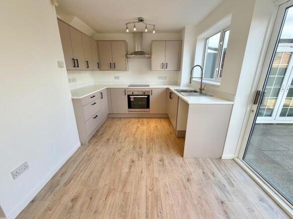 3 bed Terraced for sale Image 2