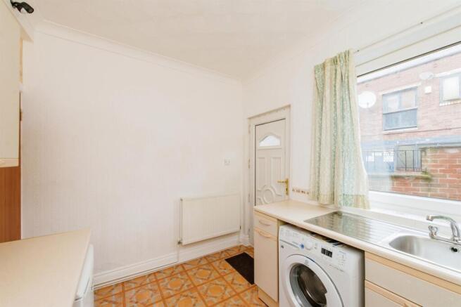 2 bed Terraced for sale Image 12