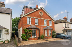 1, Daisy Cottages, Denby Road, Cobham KT11 1JS