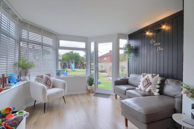 4 bed Semi-Detached for sale Image 9