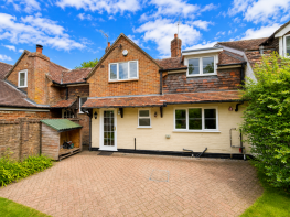 2, Ganderdown Cottages, Winchester Road, Basingstoke RG23 7LS