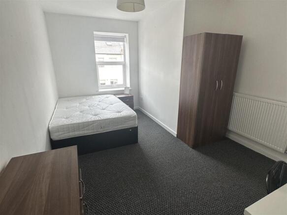 Bedroom.jpg