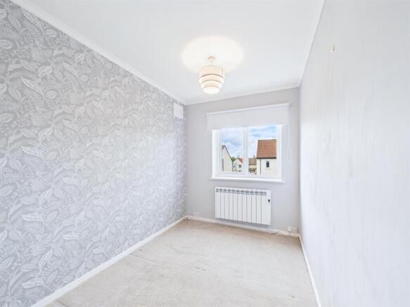3 bed Semi-Detached for sale Image 8