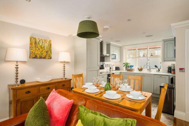 3 bed Semi-Detached for sale Image 7
