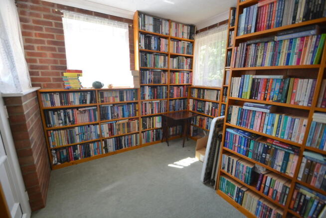 Photo 10