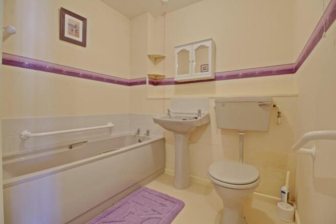 Photo 8