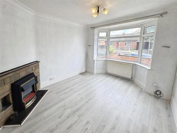 3 bed Semi-Detached to rent Image 4
