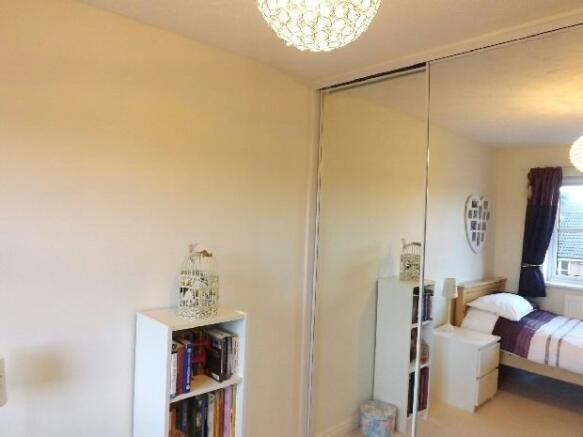 Bedroom 3 Pic 2