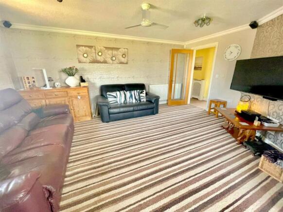 Lounge (First Floor)