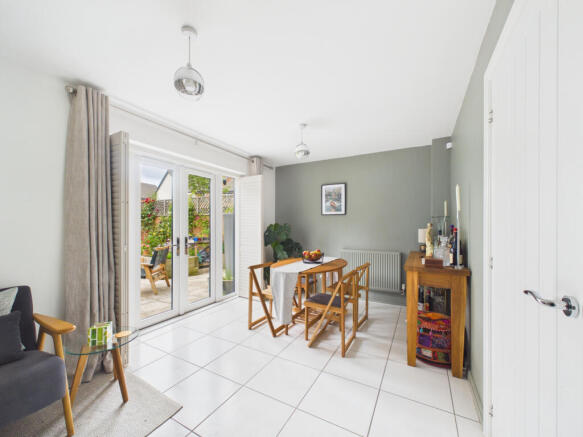 4 bed Detached for sale Image 8