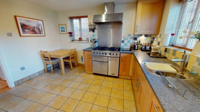 KITCHEN/BREAKFAST ROOM