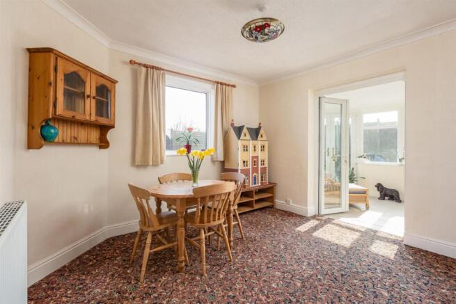 3 bed House for sale Image 6