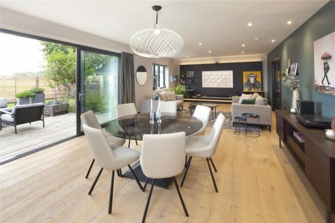 Dining/Family Room