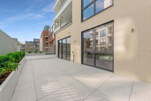Flat 5, 340a, Clapham Road, London SW9 9FA