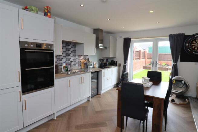 3 bed Detached for sale Image 5