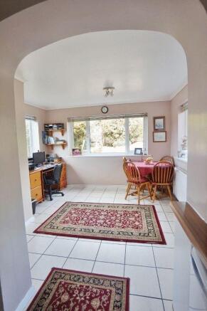 Kitchen/Dining...