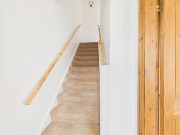 3 bed Semi-Detached for sale Image 9