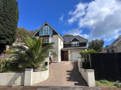 Dean Swift Crescent, Lilliput, Poole, BH14 8LE