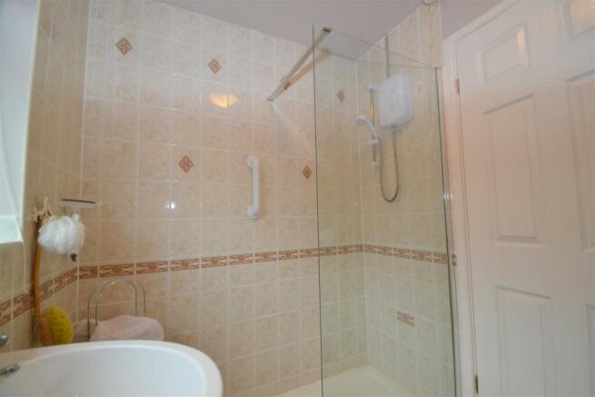 shower2.JPG