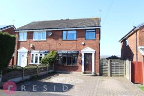 18, Bealcroft Close, Milnrow OL16 3XD