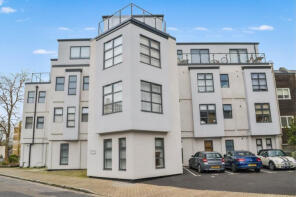 Flat 8, 42 Oxford Heights, Orchard Place, Southampton SO14 3LT