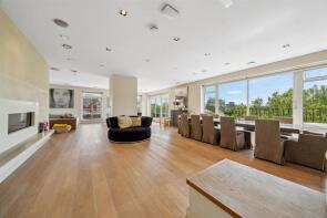40, Nottingham Terrace, London NW1 4QB