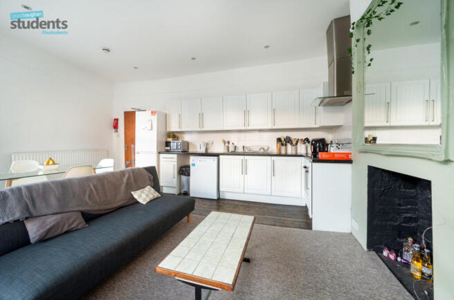 76eae32f-ea65-4a5...