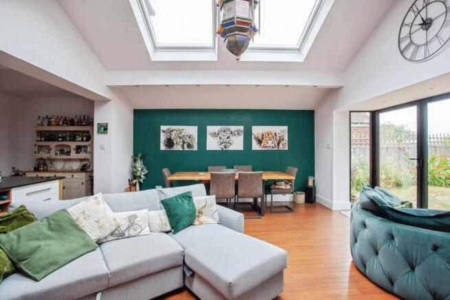 3 bed Detached for sale Image 7