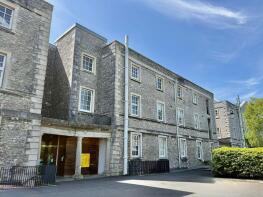 Flat 3, 15, Craigie Drive, Plymouth PL1 3FY