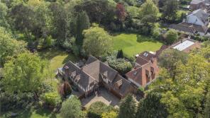 Silverwood House, Bucklebury Alley, Cold Ash, Thatcham RG18 9NH