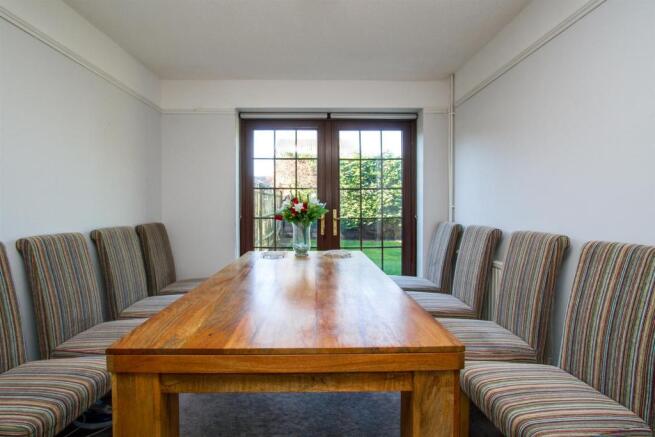 Dining Area.jpg