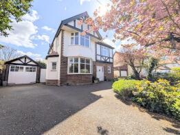 8, Hartley Crescent, Southport PR8 4SG