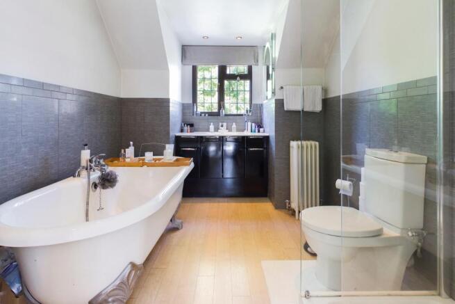 ensuite G.jpg