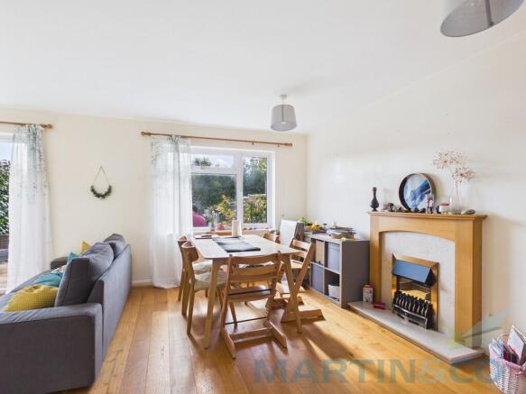 CAM01059G0-PR0358...