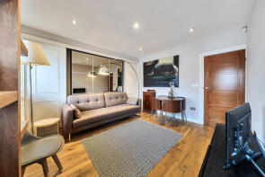 27, Addington House, Stockwell Road, London SW9 0TZ